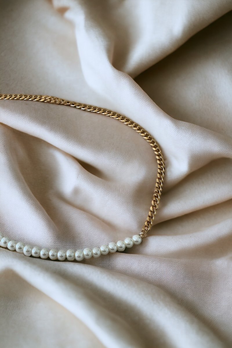 MOONLIT PEARL NECKLACE image 1