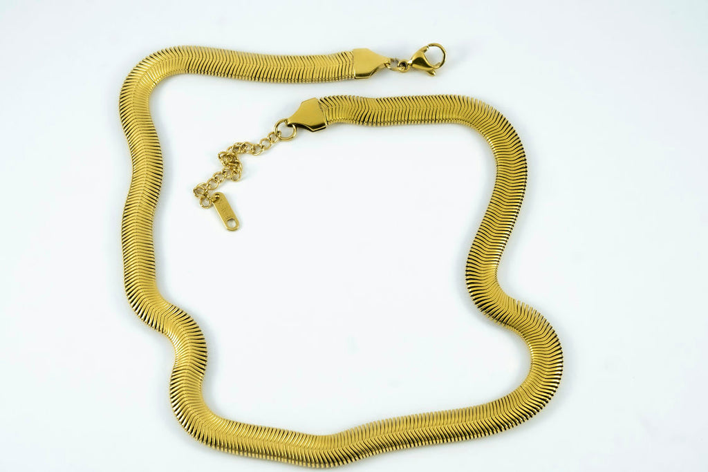 CHUNKY SNAKE NECKLACE image 1