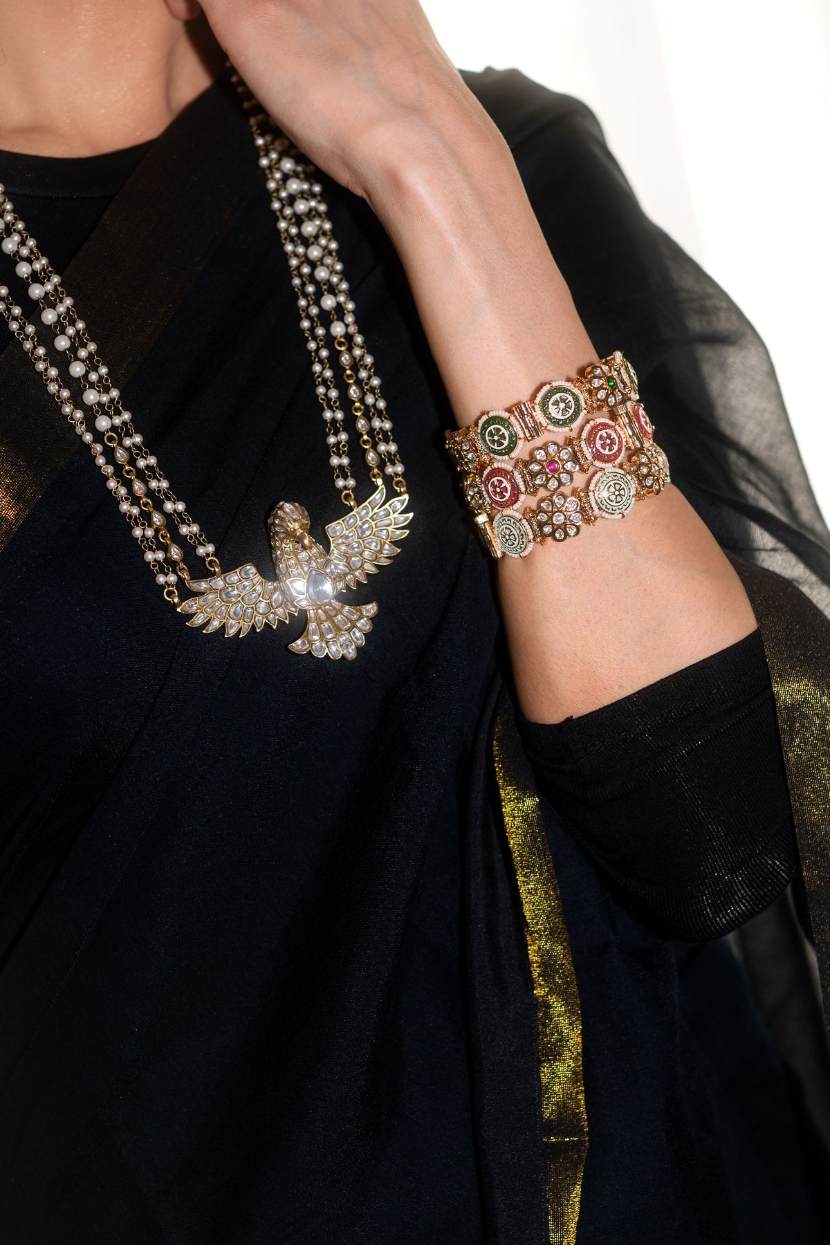 ALIYA BEGUM BANGLE
