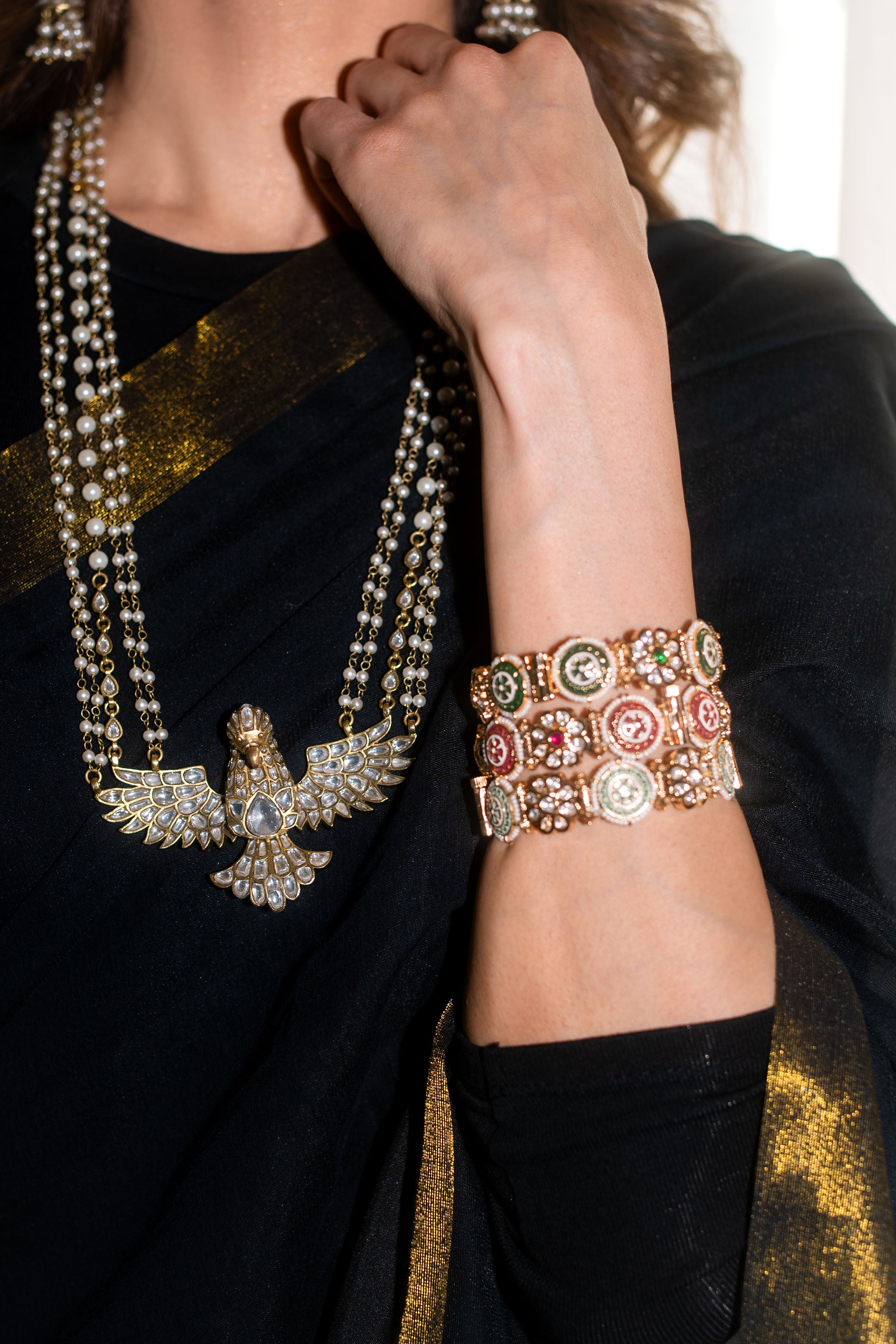 ALIYA BEGUM BANGLE