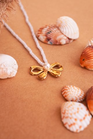 GLACIER PEARL NECKLACE