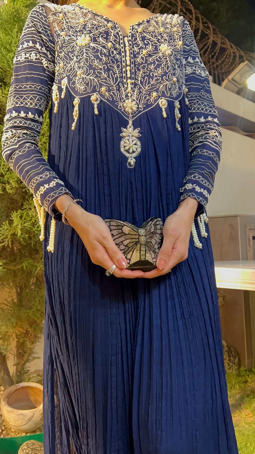 BUTTERFLY CLUTCH