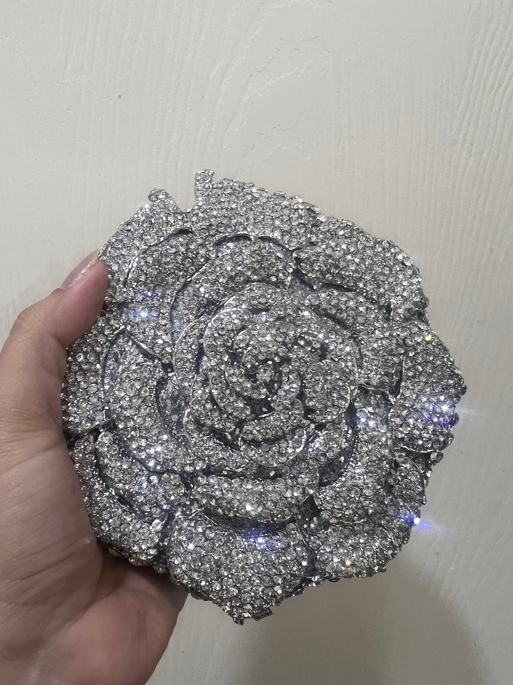 ROSETTE LUXE CLUTCH