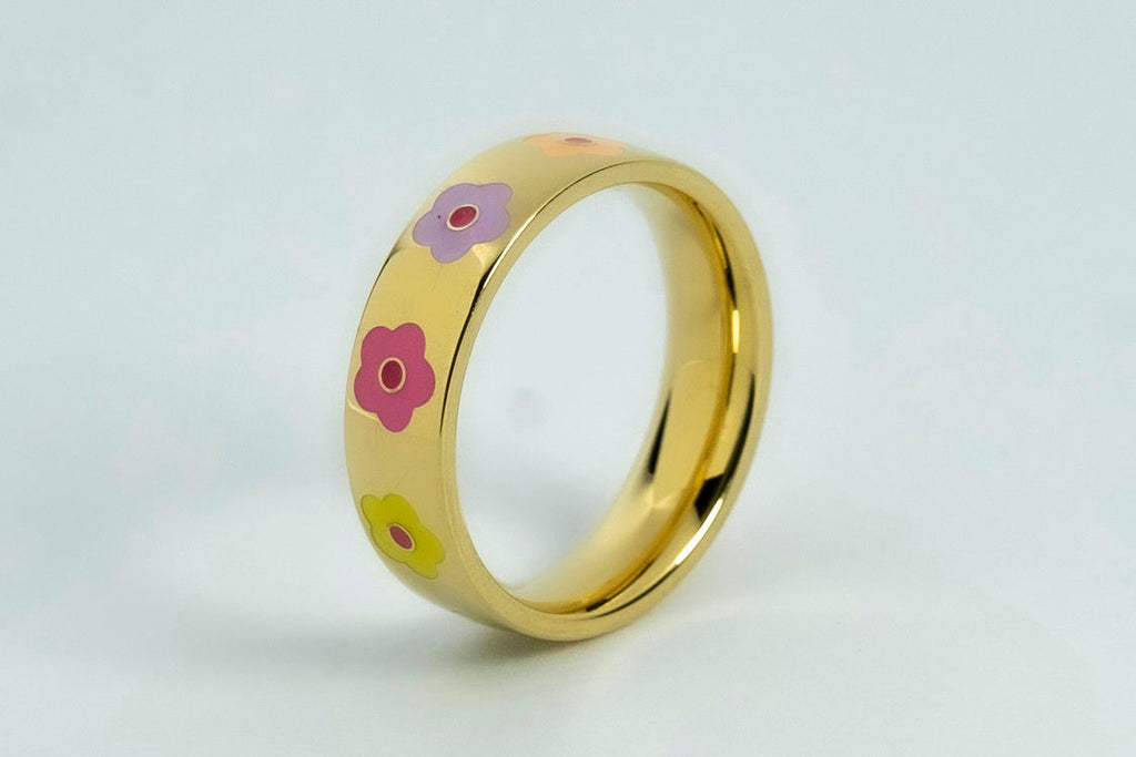 GOLD FLOWER RING