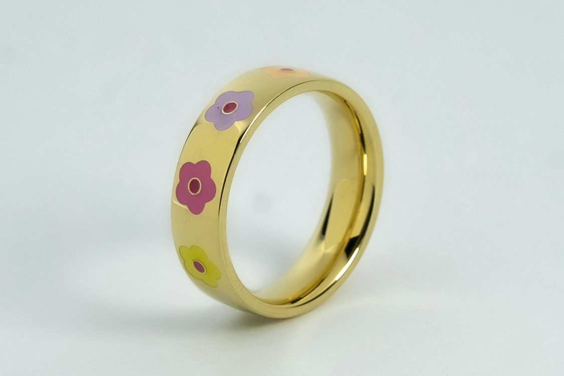GOLD FLOWER RING
