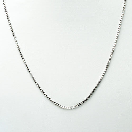 BOX CHAIN NECKLACE image 1