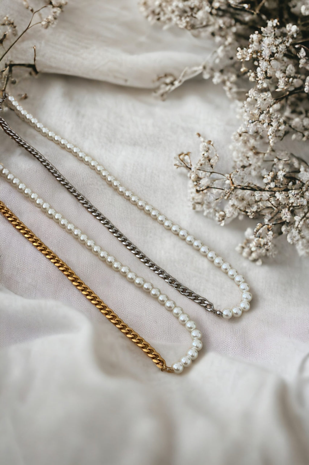 MOONLIT PEARL NECKLACE image 0